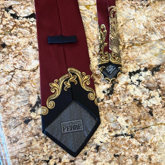 Vintage Gianfranco Ferre silk Tie - Picture 3 of 3